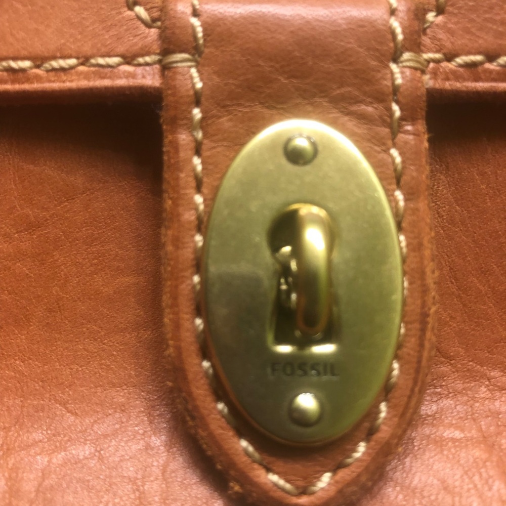 Vintage Fossil wristlet - Picture 7 of 9
